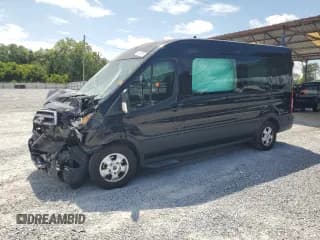 ✅ 2020 Ford Transit Passenger XL • VIN: 1FBAX2CGXLKA33749 • Lot: 64062315. Wystawiony na Copart z przebiegiem 32 109 mil. Bezpłatny archiwum sprzedaży aukcyjnych z USA i szczegółowy raport historii pojazdu na DreamBid. Zdjęcie 1.