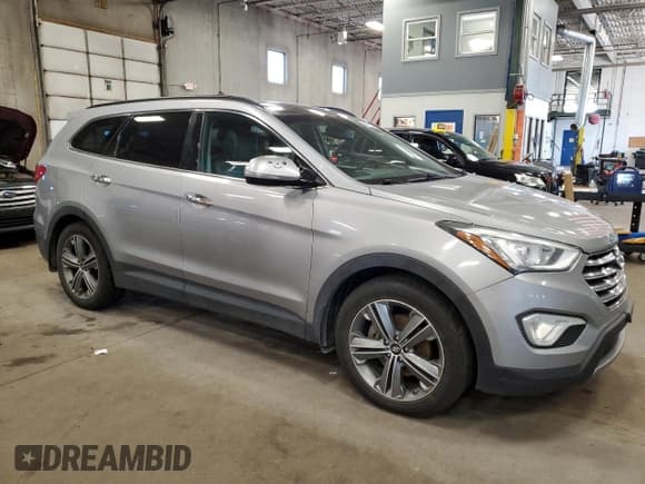 ✅ 2016 Hyundai Santa Fe Limited • VIN: KM8SRDHF5GU159058 • Лот: 66479784. Опубликован ранее на Copart с пробегом 211 583 миль. Бесплатный доступ к архиву аукционных продаж из США и подробный отчёт об истории автомобиля на DreamBid. Изображение 4.