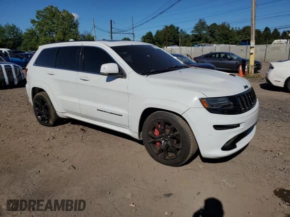 ✅ 2015 Jeep Grand Cherokee SRT • VIN: 1C4RJFDJXFC829675 • Lot: 70106415. Wystawiony na Copart z przebiegiem 104 294 mil. Bezpłatny archiwum sprzedaży aukcyjnych z USA i szczegółowy raport historii pojazdu na DreamBid. Zdjęcie 4.