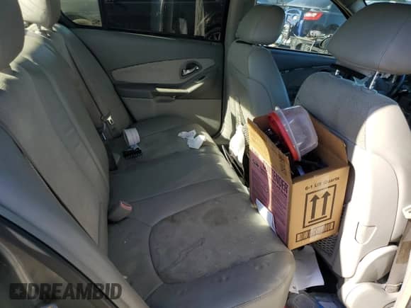 ✅ 2004 Chevrolet Malibu LT • VIN: 1G1ZU54824F193708 • Lot: 79789944. Wystawiony na Copart z przebiegiem 239 040 mil mil. Skorzystaj z bezpłatnego archiwum sprzedaży aukcyjnych z USA i zobacz szczegółowy raport historii pojazdu na DreamBid. Zdjęcie 10.