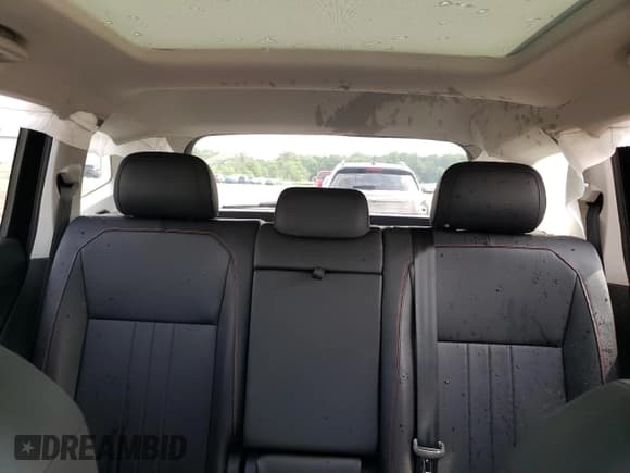 ✅ 2024 Volkswagen Tiguan Wolfsburg Edition • VIN: 3VVAB7AX2RM228919 • Lot: 62903595. Wystawiony na Copart z przebiegiem 6 689 mil. Bezpłatny archiwum sprzedaży aukcyjnych z USA i szczegółowy raport historii pojazdu na DreamBid. Zdjęcie 10.