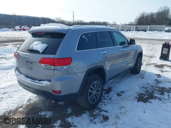 ✅ 2018 Jeep Grand Cherokee Limited • VIN: 1C4RJFBG5JC181002 • Лот: 41343630. Опубликован ранее на IAAI с пробегом 81 383 миль. Бесплатный доступ к архиву аукционных продаж из США и подробный отчёт об истории автомобиля на DreamBid. Изображение 4.