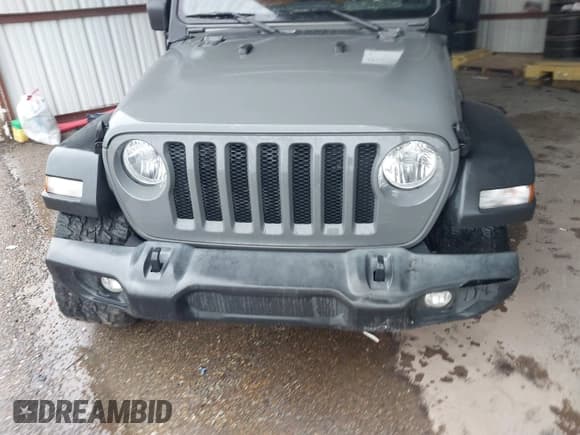 ✅ 2020 Jeep Wrangler Unlimited Sport S • VIN: 1C4HJXDG1LW103364 • Lot: 41541954. Wystawiony na IAAI z przebiegiem 57 735 mil. Bezpłatny archiwum sprzedaży aukcyjnych z USA i szczegółowy raport historii pojazdu na DreamBid. Zdjęcie 6.