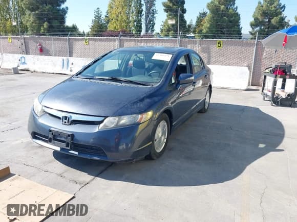✅ 2008 Honda Civic • VIN: JHMFA36278S027549 • Лот: 43485421. Опубликован ранее на IAAI с пробегом 128 113 миль. Бесплатный доступ к архиву аукционных продаж из США и подробный отчёт об истории автомобиля на DreamBid. Изображение 2.