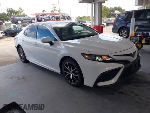 2023 Toyota Camry SE Nightshade с VIN 4T1T11AK5PU766434, выставлен на аукционе IAAI как лот 43288110 с пробегом 99 596 миль миль и . История ставок и продаж доступна на DreamBid. Изображение 1.