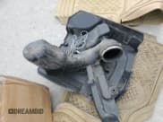 ✅ 2008 Chevrolet Suburban 2LT • VIN: 1GNFK16328R184691 • Lot: 81961984. Wystawiony na Copart z przebiegiem Nie podano. Bezpłatny archiwum sprzedaży aukcyjnych z USA i szczegółowy raport historii pojazdu na DreamBid. Zdjęcie 13.