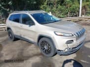 ✅ 2015 Jeep Cherokee Latitude • VIN: 1C4PJLCB7FW611434 • Лот: 43420390. Опубликован ранее на IAAI с пробегом 185 371 миль. Бесплатный доступ к архиву аукционных продаж из США и подробный отчёт об истории автомобиля на DreamBid. Изображение 1.