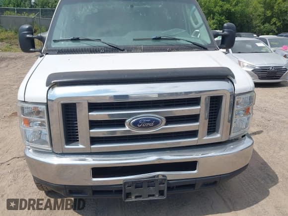 ✅ 2012 Ford Econoline Cargo Recreational • VIN: 1FTNE2EL2CDA46707 • Lot: 42911288. Wystawiony na IAAI z przebiegiem 206 809 mil. Bezpłatny archiwum sprzedaży aukcyjnych z USA i szczegółowy raport historii pojazdu na DreamBid. Zdjęcie 12.