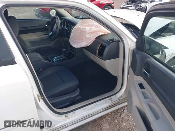 2006 Dodge Magnum с VIN 2D4FV47V06H446788, выставлен на аукционе IAAI как лот 41571984 с пробегом 244 231 миль миль и . История ставок и продаж доступна на DreamBid. Изображение 5.