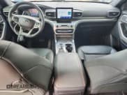 ✅ 2022 Ford Explorer Timberline • VIN: 1FMSK8JH8NGA70085 • Lot: 86135365. Wystawiony na Copart z przebiegiem 42 406 mil. Bezpłatny archiwum sprzedaży aukcyjnych z USA i szczegółowy raport historii pojazdu na DreamBid. Zdjęcie 8.