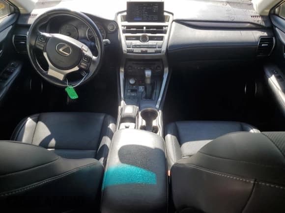 ✅ 2017 Lexus NX 200t • VIN: JTJBARBZ6H2141612 • Lot: 58217825. Wystawiony na Copart z przebiegiem 163 914 mil. Bezpłatny archiwum sprzedaży aukcyjnych z USA i szczegółowy raport historii pojazdu na DreamBid. Zdjęcie 8.