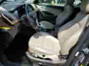 2013 Hyundai Santa Fe Sport z VIN 5XYZU3LAXDG067609, wystawiony jako Copart lot #65290195 z przebiegiem 198 057 mil mil oraz Szkoda całkowita • Salvage title. Historia ofert i sprzedaży dostępna na DreamBid. Obrazek 7.