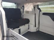 ✅ 2014 Dodge Grand Caravan SE • VIN: 2C4RDGBG1ER471425 • Lot: 90443765. Wystawiony na Copart z przebiegiem 63 031 mil. Bezpłatny archiwum sprzedaży aukcyjnych z USA i szczegółowy raport historii pojazdu na DreamBid. Zdjęcie 11.