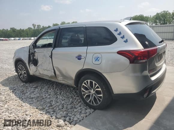 ✅ 2018 Mitsubishi Outlander ES • VIN: JA4AZ3A33JZ070667 • Lot: 59313525. Listed on Copart with 69,232 mi. Free auction sales archive from the USA and detailed vehicle history report at DreamBid. Image 2.