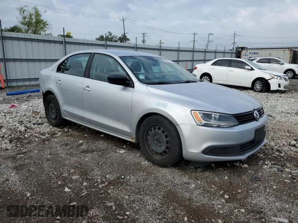 ✅ 2012 Volkswagen Jetta S • VIN: 3VW2K7AJ0CM382788 • Lot: 68590585. Listed on Copart with 139,888 mi. Free auction sales archive from the USA and detailed vehicle history report at DreamBid. Image 4.