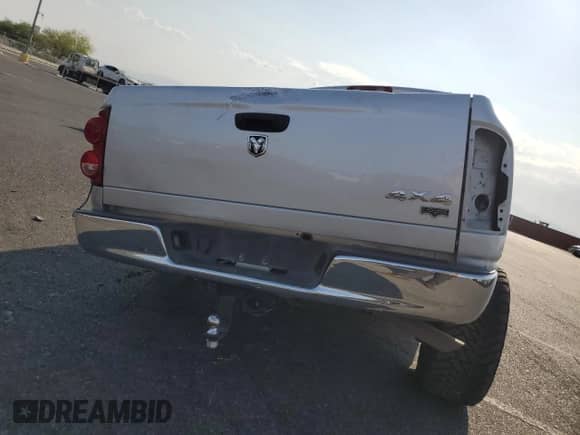 2007 Dodge 1500 SLT z VIN 3D7KS19D27G700533, wystawiony jako Copart lot #64692615 z przebiegiem 193 456 mil mil oraz Szkoda całkowita • Salvage title. Historia ofert i sprzedaży dostępna na DreamBid. Obrazek 6.