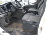 ✅ 2020 Ford Transit Cargo • VIN: 1FTBR3X83LKB51984 • Lot: 42567147. Wystawiony na IAAI z przebiegiem 209 178 mil. Bezpłatny archiwum sprzedaży aukcyjnych z USA i szczegółowy raport historii pojazdu na DreamBid. Zdjęcie 14.