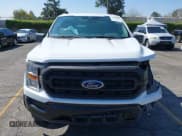 ✅ 2022 Ford F-150 XL • VIN: 1FTEX1CP3NKF26053 • Lot: 40372191. Wystawiony na IAAI z przebiegiem Nie podano. Bezpłatny archiwum sprzedaży aukcyjnych z USA i szczegółowy raport historii pojazdu na DreamBid. Zdjęcie 11.