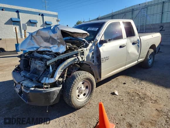 2019 Ram 1500 Express с VIN 1C6RR7FTXKS541661, выставлен на аукционе Copart как лот 86901505 с пробегом 181 465 миль миль и Списание • Salvage title. История ставок и продаж доступна на DreamBid. Изображение 1.