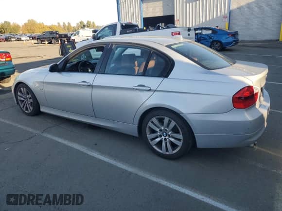2006 BMW 3 Series 325i z VIN WBAVB135X6PT11610, wystawiony jako Copart lot #82766065 z przebiegiem Nie podano mil oraz Szkoda całkowita • Salvage title. Historia ofert i sprzedaży dostępna na DreamBid. Obrazek 2.