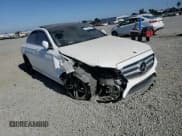 ✅ 2019 Mercedes-Benz E 300 • VIN: WDDZF4KBXKA586723 • Lot: 62183695. Listed on Copart with 73,187 mi. Free auction sales archive from the USA and detailed vehicle history report at DreamBid. Image 13.