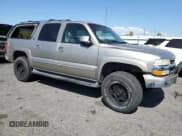 ✅ 2000 Chevrolet Suburban LS • VIN: 3GNEC16T9YG195275 • Lot: 81143735. Listed on Copart with 20,078 mi. Free auction sales archive from the USA and detailed vehicle history report at DreamBid. Image 4.