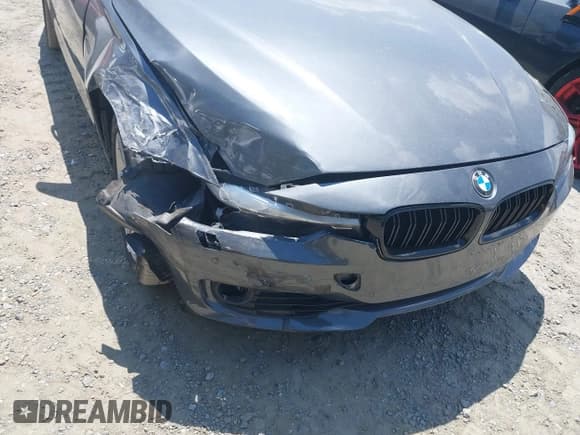 ✅ 2015 BMW 3 Series 328i xDrive • VIN: WBA3B5G53FNS14558 • Lot: 42847313. Listed on IAAI with 108,615 mi. Free auction sales archive from the USA and detailed vehicle history report at DreamBid. Image 6.