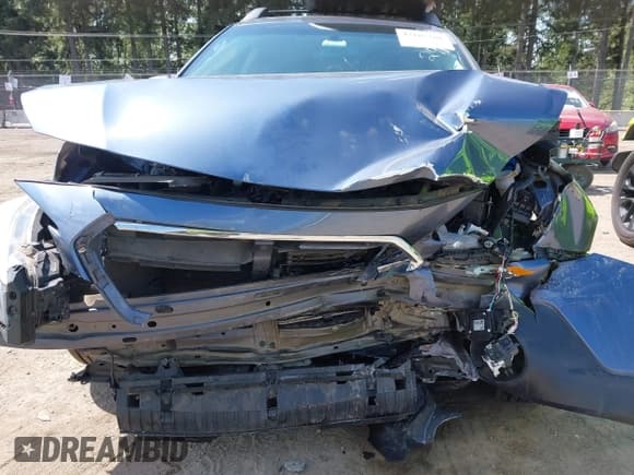 ✅ 2018 Subaru Outback Limited • VIN: 4S4BSANC2J3238312 • Lot: 42185268. Listed on IAAI with 73,191 mi. Free auction sales archive from the USA and detailed vehicle history report at DreamBid. Image 17.
