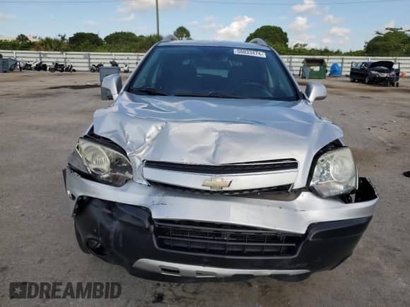 2014 Chevrolet Captiva Sport LS with VIN 3GNAL2EK8ES600984, listed as a Copart auction lot 73083294 with 114,232 mi miles and Non repairable. Bid and sale history available at DreamBid. Image 5.