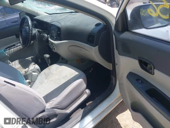 ✅ 2010 Hyundai Accent GLS • VIN: KMHCN4AC7AU499528 • Лот: 42569756. Опубликован ранее на IAAI с пробегом 153 044 миль. Бесплатный доступ к архиву аукционных продаж из США и подробный отчёт об истории автомобиля на DreamBid. Изображение 5.