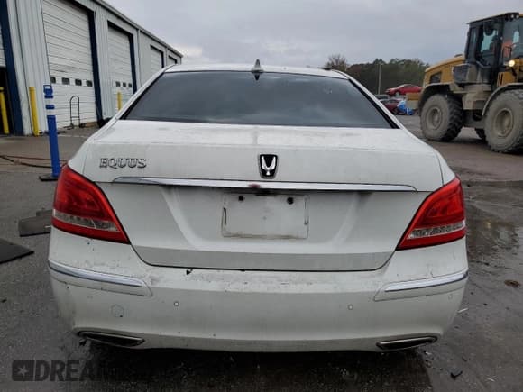 ✅ 2013 Hyundai Equus Signature • VIN: KMHGH4JH2DU063971 • Лот: 90246805. Опубликован ранее на Copart с пробегом Не указан. Бесплатный доступ к архиву аукционных продаж из США и подробный отчёт об истории автомобиля на DreamBid. Изображение 6.