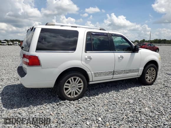 ✅ 2011 Lincoln Navigator • VIN: 5LMJJ2H5XBEJ04099 • Лот: 67491765. Опубликован ранее на Copart с пробегом 518 574 миль. Бесплатный доступ к архиву аукционных продаж из США и подробный отчёт об истории автомобиля на DreamBid. Изображение 3.