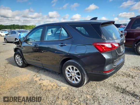 ✅ 2020 Chevrolet Equinox LS • VIN: 2GNAXSEV5L6234265 • Лот: 66461015. Опубликован ранее на Copart с пробегом 121 938 миль. Бесплатный доступ к архиву аукционных продаж из США и подробный отчёт об истории автомобиля на DreamBid. Изображение 2.