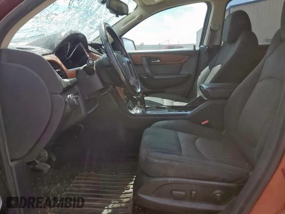 ✅ 2015 Chevrolet Traverse LT • VIN: 1GNKRGKD6FJ202052 • Lot: 60424455. Wystawiony na Copart z przebiegiem 84 293 mil. Bezpłatny archiwum sprzedaży aukcyjnych z USA i szczegółowy raport historii pojazdu na DreamBid. Zdjęcie 7.