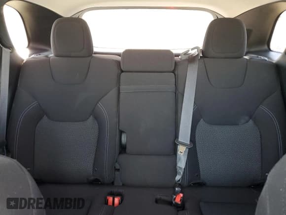 ✅ 2019 Jeep Cherokee Latitude • VIN: 1C4PJLCXXKD313042 • Лот: 71933455. Опубликован ранее на Copart с пробегом 42 107 миль. Бесплатный доступ к архиву аукционных продаж из США и подробный отчёт об истории автомобиля на DreamBid. Изображение 10.