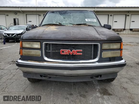 ✅ 1998 GMC Sierra 1500 • VIN: 1GTEK19R2WE559262 • Лот: 62186945. Опубликован ранее на Copart с пробегом 217 981 миль. Бесплатный доступ к архиву аукционных продаж из США и подробный отчёт об истории автомобиля на DreamBid. Изображение 5.