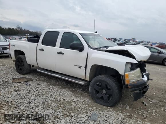 ✅ 2008 Chevrolet Silverado 2500HD Work Truck • VIN: 1GCHK23K18F175453 • Lot: 44219344. Wystawiony na Copart z przebiegiem Nie podano. Bezpłatny archiwum sprzedaży aukcyjnych z USA i szczegółowy raport historii pojazdu na DreamBid. Zdjęcie 4.