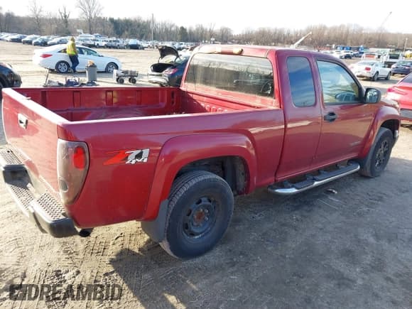 ✅ 2004 Chevrolet Colorado LS Z71 • VIN: 1GCDT196348221427 • Lot: 41546971. Listed on IAAI with 114,467 mi. Free auction sales archive from the USA and detailed vehicle history report at DreamBid. Image 4.