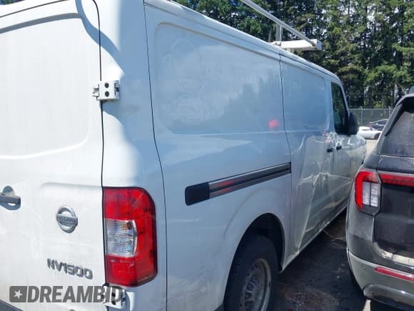 ✅ 2018 Nissan NV Cargo SV • VIN: 1N6BF0KM9JN806010 • Лот: 42830103. Опубликован ранее на IAAI с пробегом 149 504 миль. Бесплатный доступ к архиву аукционных продаж из США и подробный отчёт об истории автомобиля на DreamBid. Изображение 13.