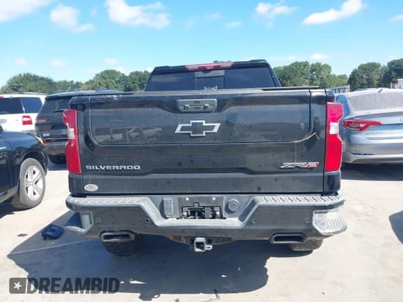 ✅ 2022 Chevrolet Silverado 1500 ZR2 • VIN: 3GCUDHEL5NG651800 • Лот: 42813030. Опубликован ранее на IAAI с пробегом 54 090 миль. Бесплатный доступ к архиву аукционных продаж из США и подробный отчёт об истории автомобиля на DreamBid. Изображение 16.