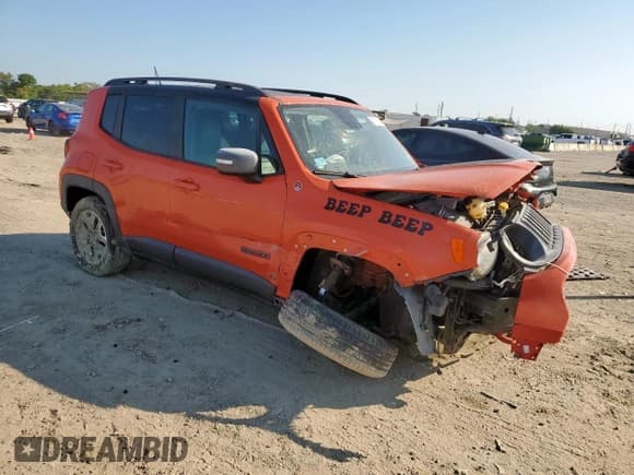 ✅ 2017 Jeep Renegade Trailhawk • VIN: ZACCJBCB0HPE76211 • Lot: 80110805. Listed on Copart with 65,218 mi. Free auction sales archive from the USA and detailed vehicle history report at DreamBid. Image 4.