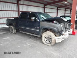 ✅ 2005 Chevrolet Silverado 2500HD LS • VIN: 1GCHK232X5F862104 • Lot: 42075091. Listed on IAAI with 219,759 mi. Free auction sales archive from the USA and detailed vehicle history report at DreamBid. Image 1.