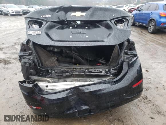 ✅ 2018 Chevrolet Cruze LT • VIN: 1G1BE5SM1J7138185 • Лот: 73314902. Опубликован ранее на Copart с пробегом 59 091 миль. Бесплатный доступ к архиву аукционных продаж из США и подробный отчёт об истории автомобиля на DreamBid. Изображение 6.