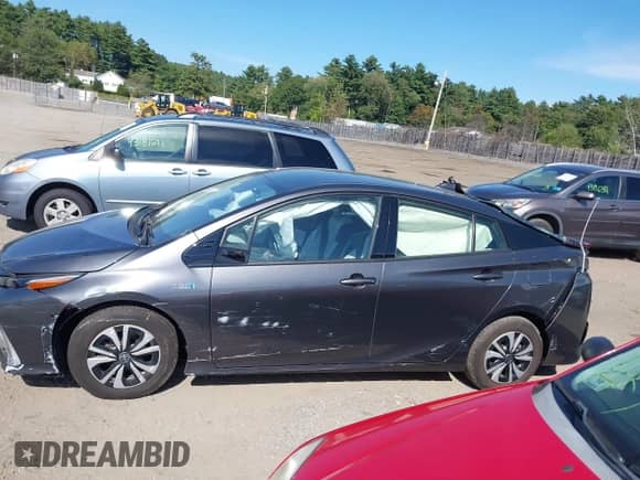 2017 Toyota Prius Plus с VIN JTDKARFP6H3005521, выставлен на аукционе IAAI как лот 43004855 с пробегом 58 705 миль миль и . История ставок и продаж доступна на DreamBid. Изображение 14.