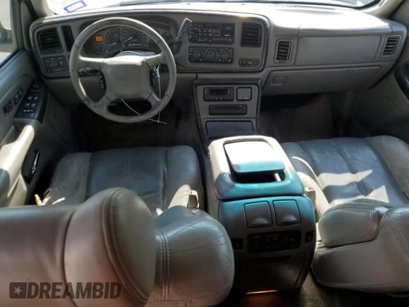 ✅ 2001 GMC Yukon Denali • VIN: 1GKEK63U61J186208 • Lot: 70895394. Listed on Copart with 207,395 mi. Free auction sales archive from the USA and detailed vehicle history report at DreamBid. Image 8.