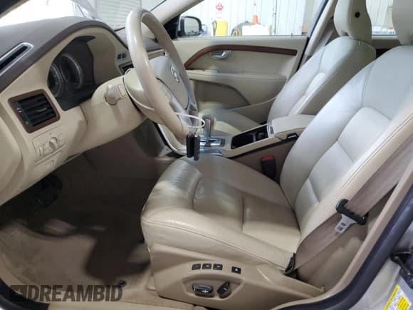 ✅ 2010 Volvo S80 I6 Turbo • VIN: YV1992AH3A1123195 • Лот: 89704765. Опубликован ранее на Copart с пробегом 67 999 миль. Бесплатный доступ к архиву аукционных продаж из США и подробный отчёт об истории автомобиля на DreamBid. Изображение 7.