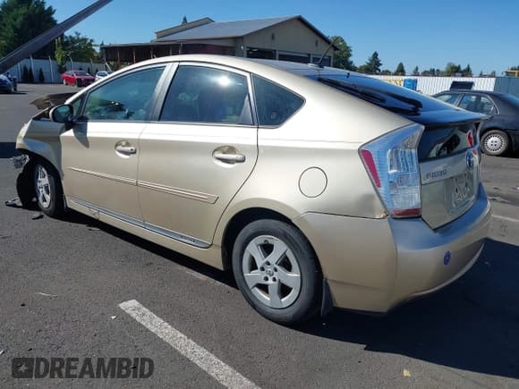 ✅ 2011 Toyota Prius I • VIN: JTDKN3DU5B1421685 • Lot: 43306053. Wystawiony na IAAI z przebiegiem 184 084 mil. Bezpłatny archiwum sprzedaży aukcyjnych z USA i szczegółowy raport historii pojazdu na DreamBid. Zdjęcie 3.