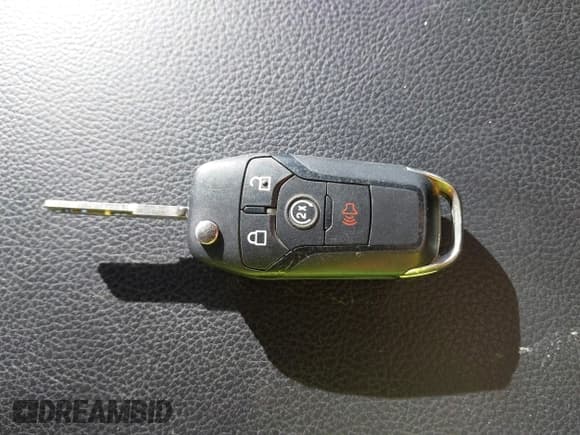 ✅ 2018 Ford F-250 XL • VIN: 1FT7W2BT9JEB58731 • Лот: 41282776. Опубликован ранее на IAAI с пробегом 114 823 миль. Бесплатный доступ к архиву аукционных продаж из США и подробный отчёт об истории автомобиля на DreamBid. Изображение 11.