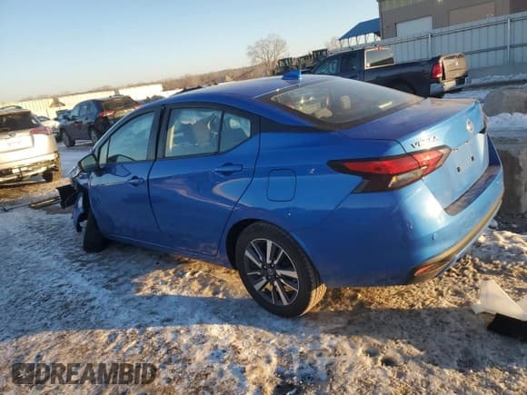 ✅ 2021 Nissan Versa SV • VIN: 3N1CN8EV1ML861121 • Lot: 90983955. Listed on Copart with 83,370 mi. Free auction sales archive from the USA and detailed vehicle history report at DreamBid. Image 2.