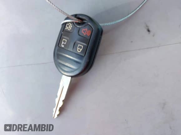 2014 Ford Mustang V6 с VIN 1ZVBP8EM1E5291808, выставлен на аукционе IAAI как лот 42353380 с пробегом 87 733 миль миль и . История ставок и продаж доступна на DreamBid. Изображение 11.